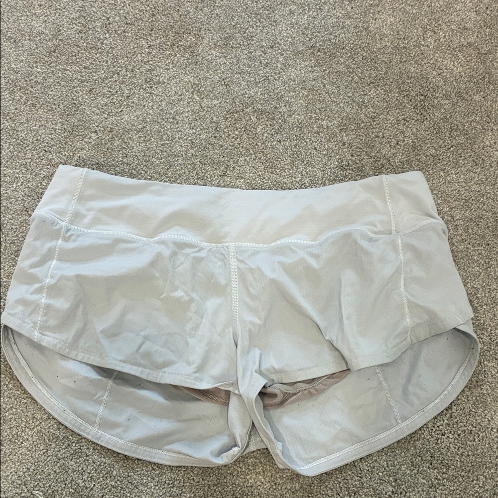 Lululemon Light Gray speed ups low rise 2.5